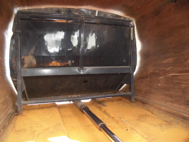 ワイド3Tパッカー車プレス式塵芥車押出式積載量2.7T|中古トラックの販売・買取・査定のアイナビ