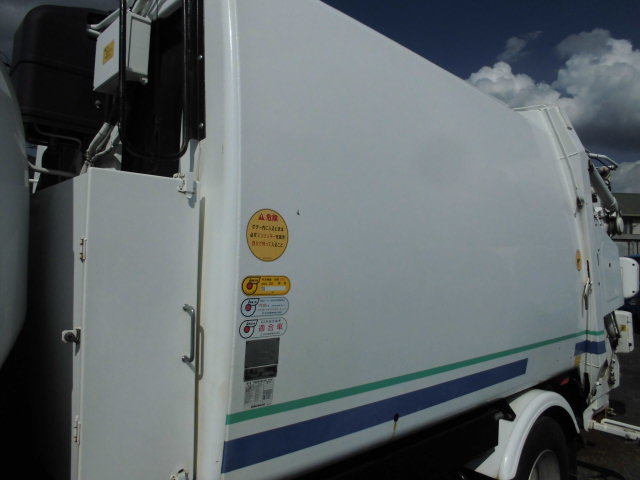 ワイド3Tパッカー車プレス式塵芥車押出式積載量2.7T|中古トラックの販売・買取・査定のアイナビ