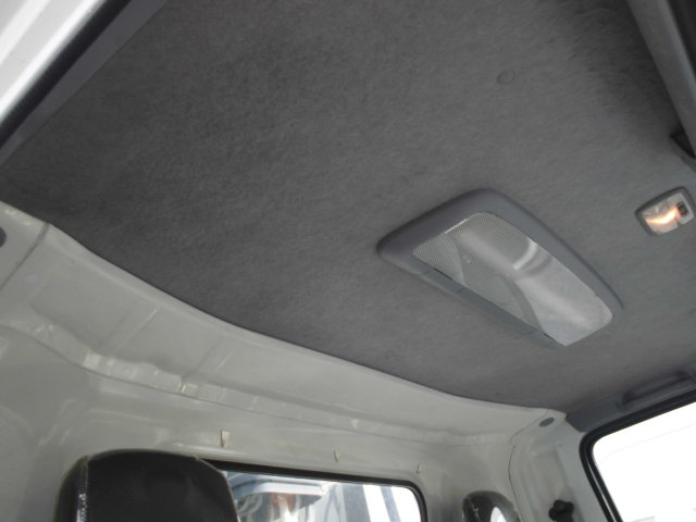 ワイド3Tパッカー車プレス式塵芥車押出式積載量2.7T|中古トラックの販売・買取・査定のアイナビ