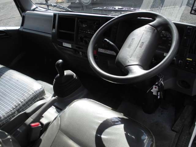 ワイド3Tパッカー車プレス式塵芥車押出式積載量2.7T|中古トラックの販売・買取・査定のアイナビ