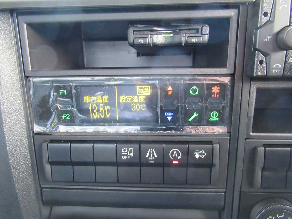 東プレ 低温 加温 -30℃～30℃設定 格納P/G ★240PS 6速|中古トラックの販売・買取・査定のアイナビ