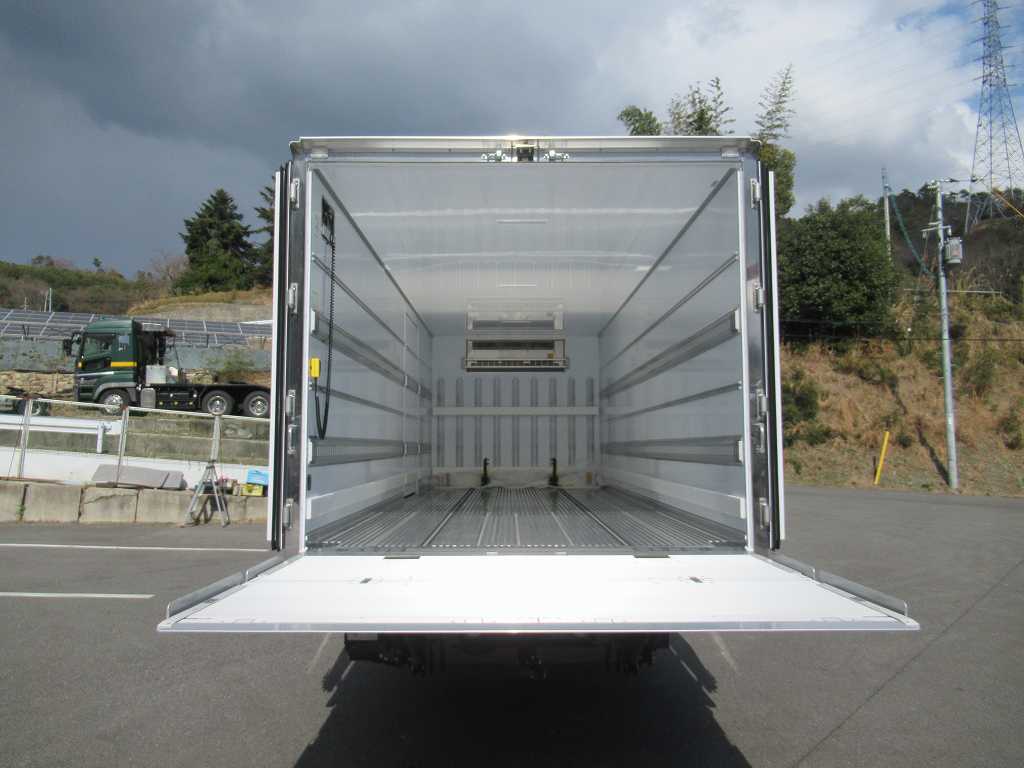 東プレ 低温 加温 -30℃～30℃設定 格納P/G ★240PS 6速|中古トラックの販売・買取・査定のアイナビ