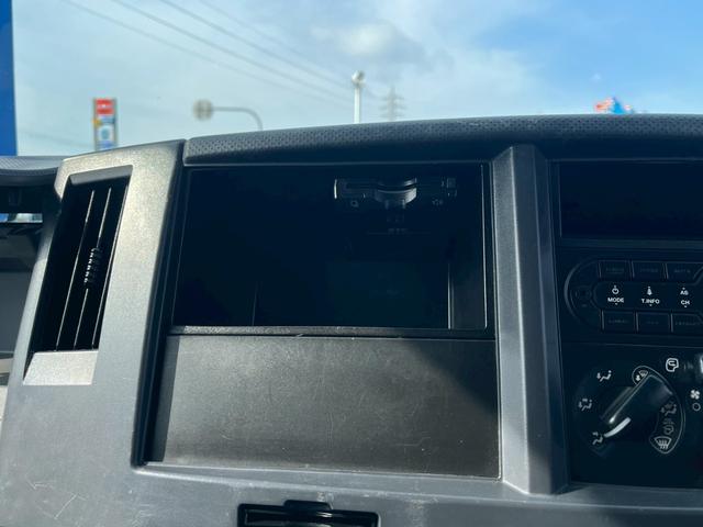 いすゞエルフ平ボディ|中古トラックの販売・買取・査定のアイナビ