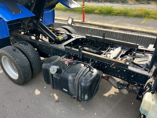 いすゞエルフ平ボディ|中古トラックの販売・買取・査定のアイナビ