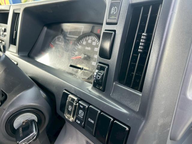 いすゞエルフ平ボディ|中古トラックの販売・買取・査定のアイナビ