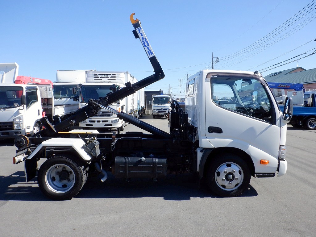 3t 新明和製 アームロール ツインシリンダー|中古トラックの販売・買取・査定のアイナビ