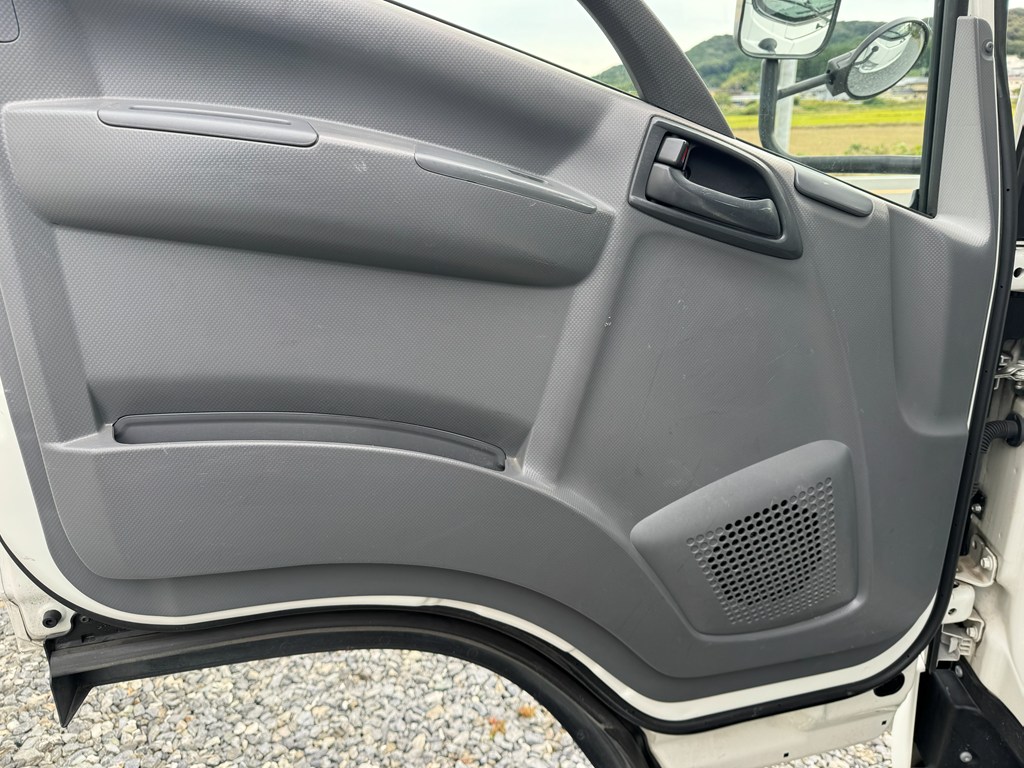 平成30年式☆エルフ超ロング タダノ4段ラジコンフックイン|中古トラックの販売・買取・査定のアイナビ