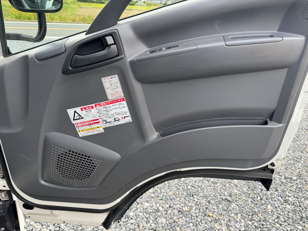 平成30年式☆エルフ超ロング タダノ4段ラジコンフックイン|中古トラックの販売・買取・査定のアイナビ