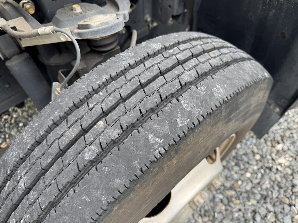 平成30年式☆エルフ超ロング タダノ4段ラジコンフックイン|中古トラックの販売・買取・査定のアイナビ