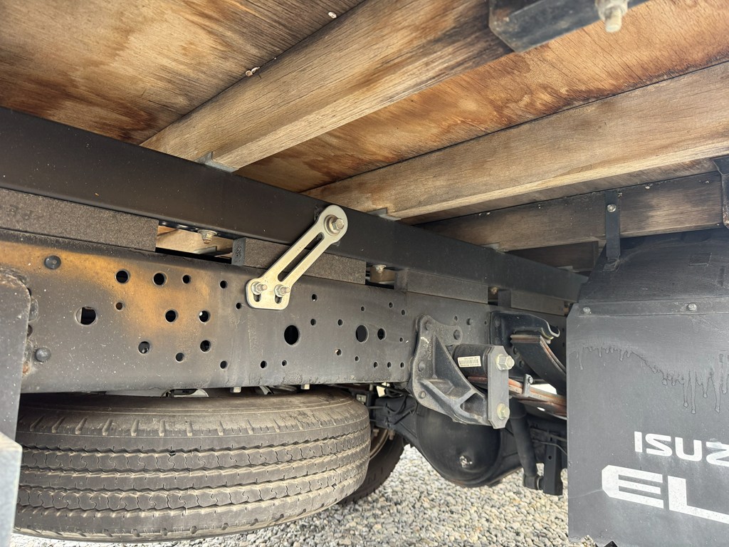 平成30年式☆エルフ超ロング タダノ4段ラジコンフックイン|中古トラックの販売・買取・査定のアイナビ