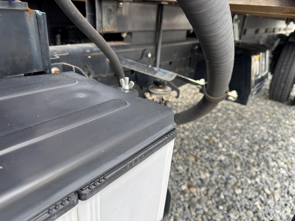 平成30年式☆エルフ超ロング タダノ4段ラジコンフックイン|中古トラックの販売・買取・査定のアイナビ