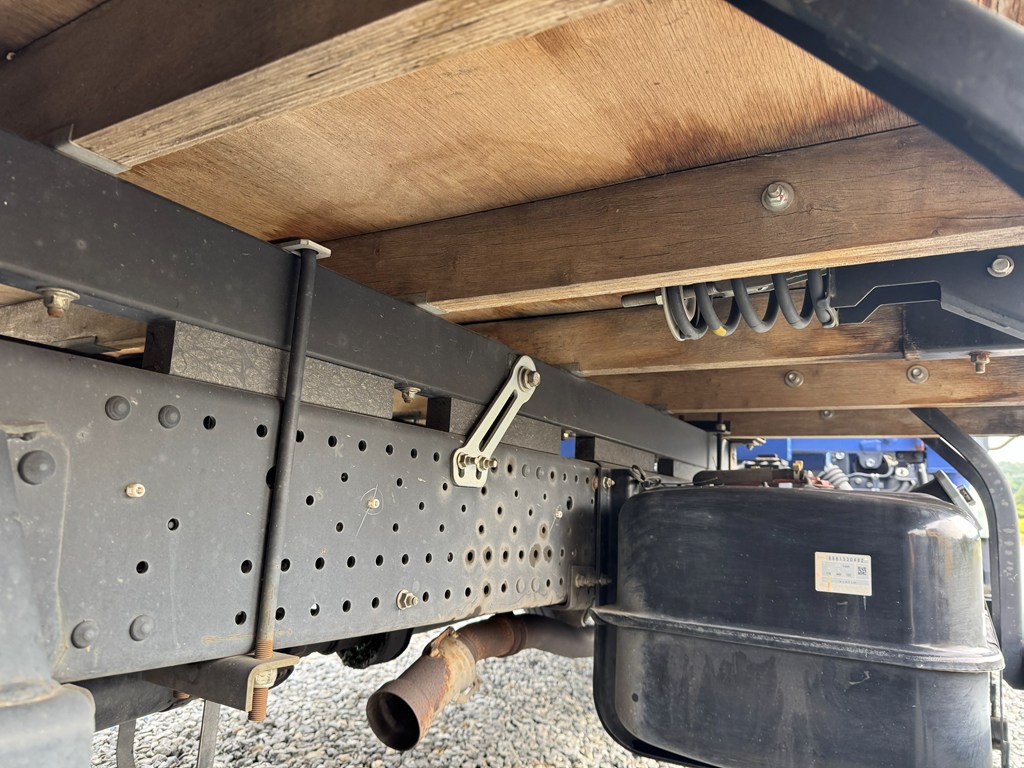 平成30年式☆エルフ超ロング タダノ4段ラジコンフックイン|中古トラックの販売・買取・査定のアイナビ