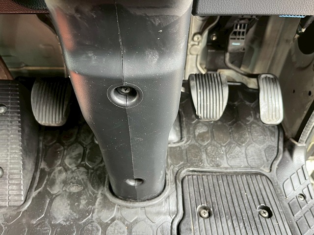 跳上式パワーゲート★後輪エアサス★6300×フルワイド★ベッド付|中古トラックの販売・買取・査定のアイナビ