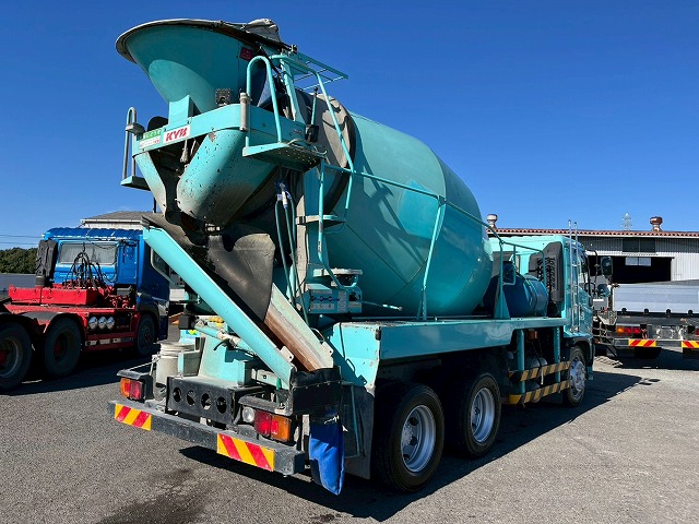 車検付★増トン★11トン積載★6×4!3軸2デフ★KYB製・8.9立米|中古トラックの販売・買取・査定のアイナビ