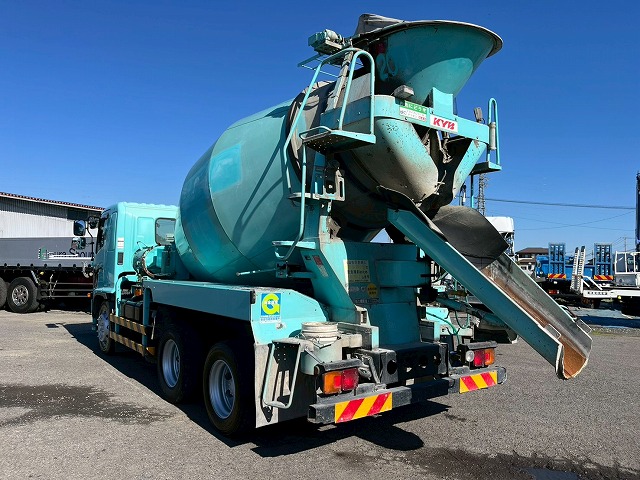 車検付★増トン★11トン積載★6×4!3軸2デフ★KYB製・8.9立米|中古トラックの販売・買取・査定のアイナビ