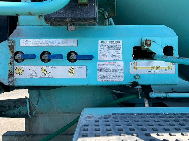 車検付★増トン★11トン積載★6×4!3軸2デフ★KYB製・8.9立米|中古トラックの販売・買取・査定のアイナビ