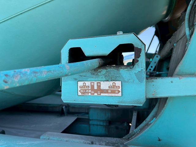 車検付★増トン★11トン積載★6×4!3軸2デフ★KYB製・8.9立米|中古トラックの販売・買取・査定のアイナビ