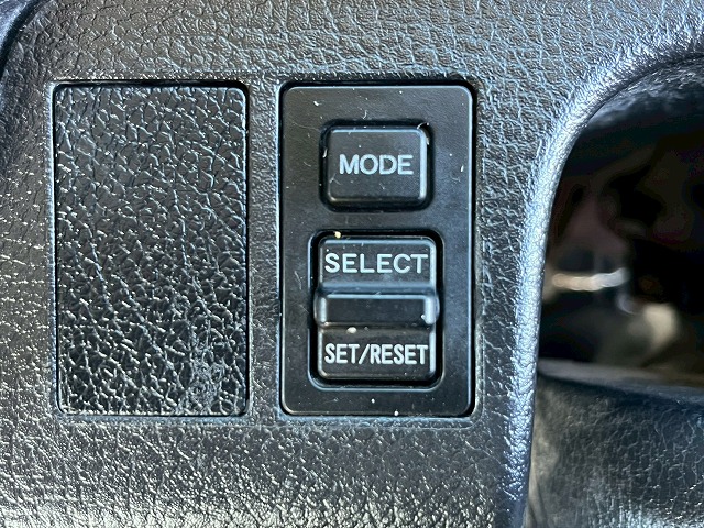 車検付★増トン★11トン積載★6×4!3軸2デフ★KYB製・8.9立米|中古トラックの販売・買取・査定のアイナビ