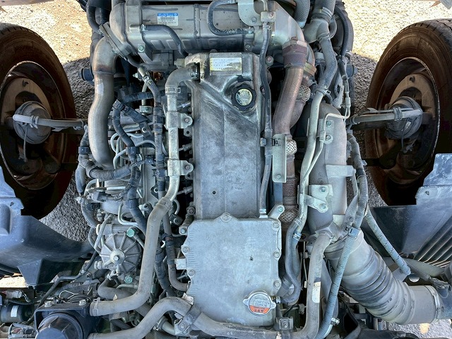 車検付★増トン★11トン積載★6×4!3軸2デフ★KYB製・8.9立米|中古トラックの販売・買取・査定のアイナビ