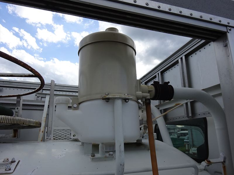 モリタ 3000L タンクカバー|中古トラックの販売・買取・査定のアイナビ