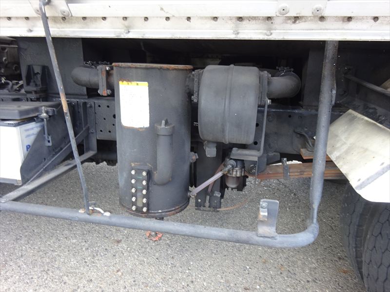 モリタ 3000L タンクカバー|中古トラックの販売・買取・査定のアイナビ