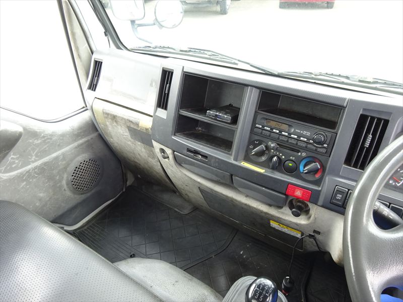 モリタ 3000L タンクカバー|中古トラックの販売・買取・査定のアイナビ