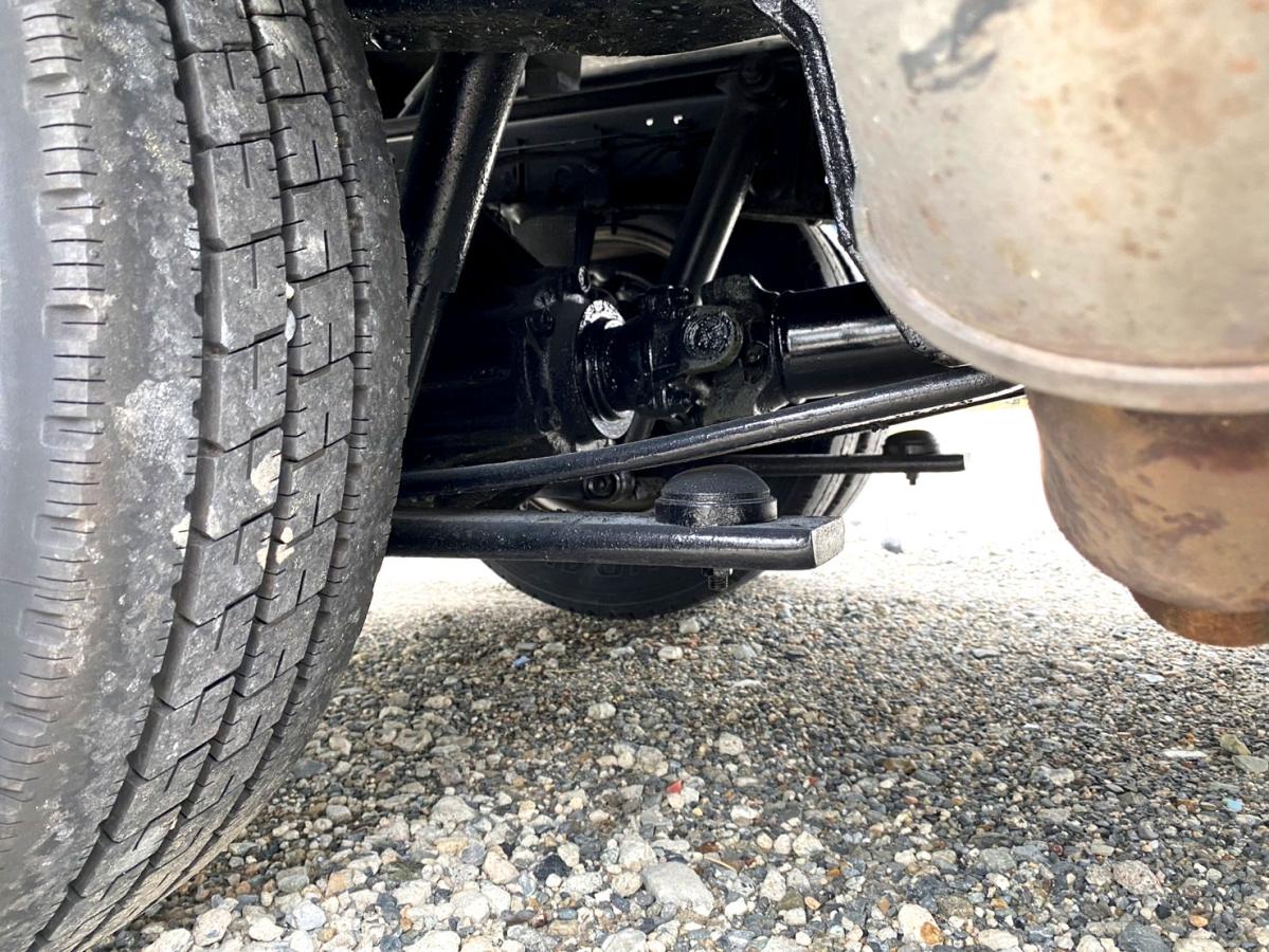 平成19年いすゞエルフ2t平ボディ10尺荷台鉄板BKG-NJR85A|中古トラックの販売・買取・査定のアイナビ