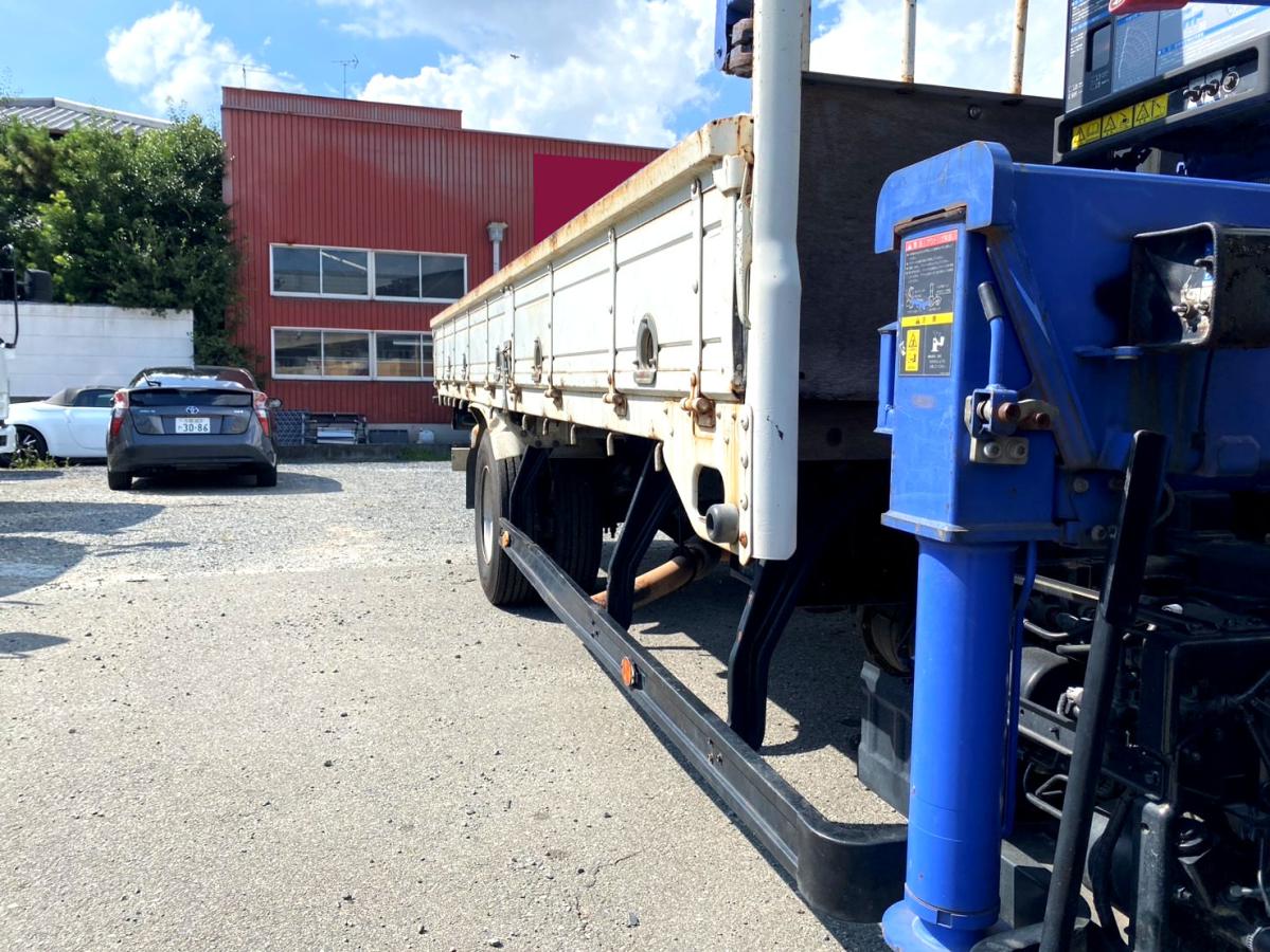 平成23年いすゞフォワードタダノ5段クレーン2.93tPKG-FRR90S1|中古トラックの販売・買取・査定のアイナビ