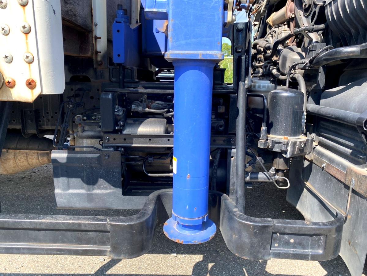 平成23年いすゞフォワードタダノ5段クレーン2.93tPKG-FRR90S1|中古トラックの販売・買取・査定のアイナビ