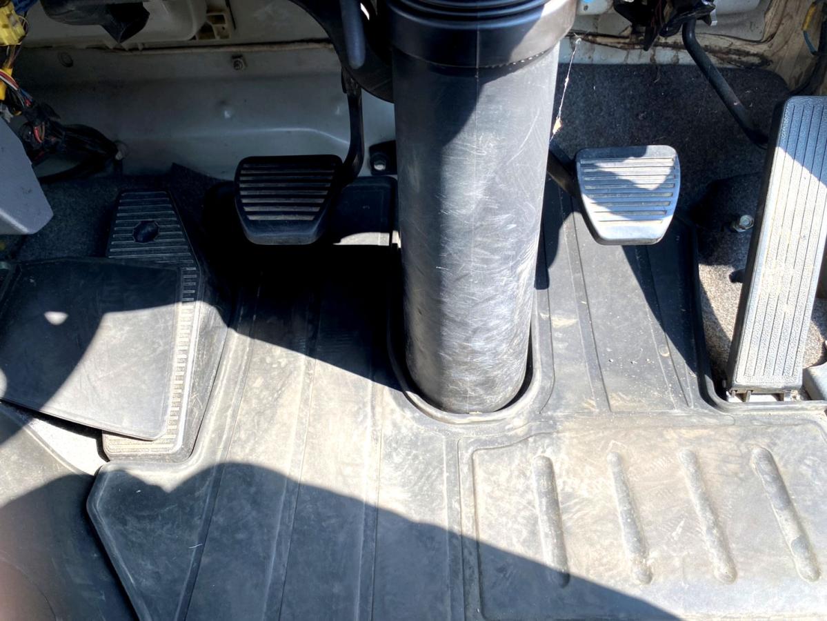 平成23年いすゞフォワードタダノ5段クレーン2.93tPKG-FRR90S1|中古トラックの販売・買取・査定のアイナビ