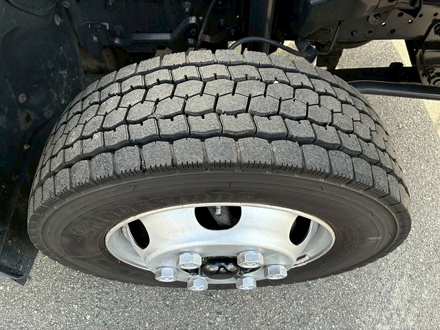 超ロングラッシング6速MTマニュアル3.5t8t|中古トラックの販売・買取・査定のアイナビ