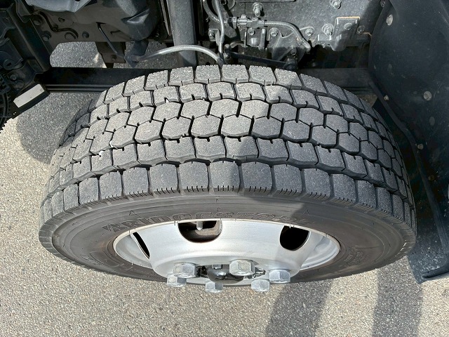 超ロングラッシング6速MTマニュアル3.5t8t|中古トラックの販売・買取・査定のアイナビ