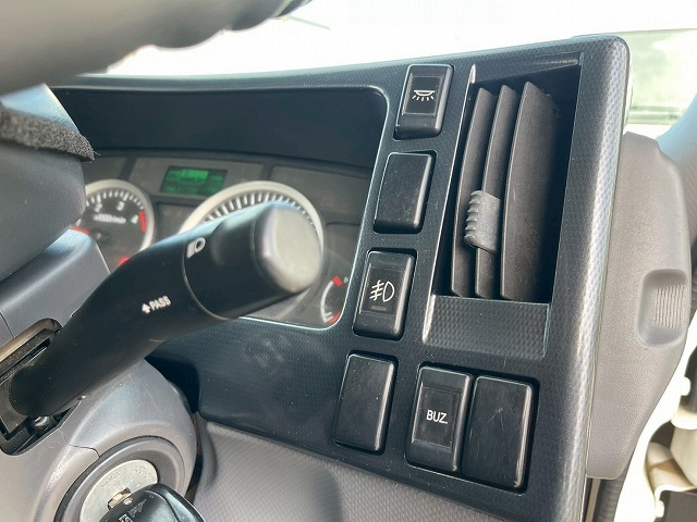 保証対象車両グレード2トン積載6速MTマニュアル2t5t|中古トラックの販売・買取・査定のアイナビ