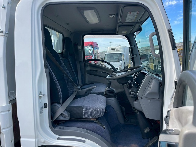 保証対象車両グレード2トン積載6速MTマニュアル2t5t|中古トラックの販売・買取・査定のアイナビ