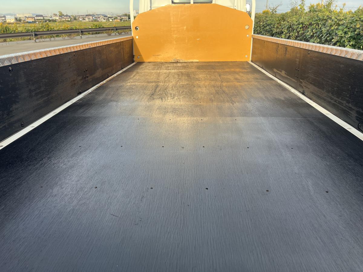 平成24年キャンター標準ロング平ボディー5t未満準中型|中古トラックの販売・買取・査定のアイナビ