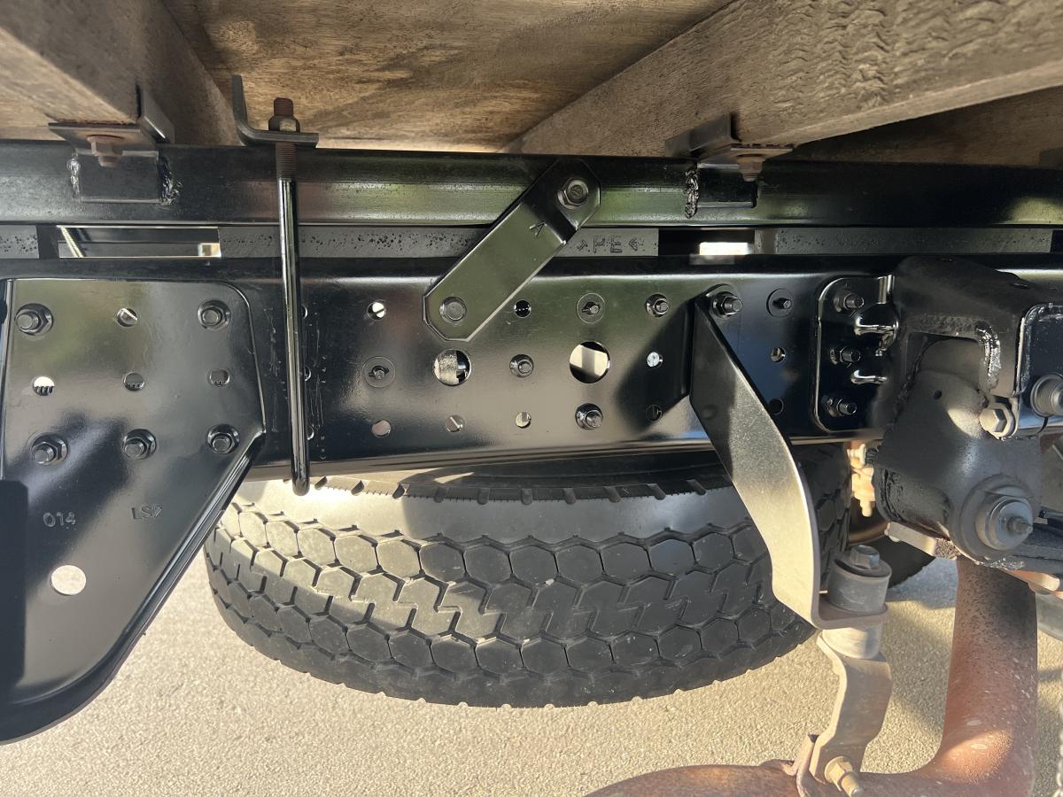 平成24年キャンター標準ロング平ボディー5t未満準中型|中古トラックの販売・買取・査定のアイナビ