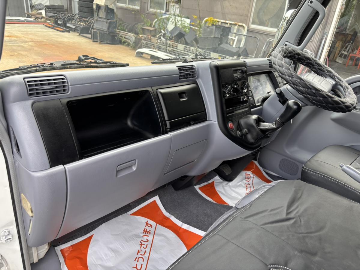 キャンターWキャブ 低床 1.7t メッキパーツ多数|中古トラックの販売・買取・査定のアイナビ