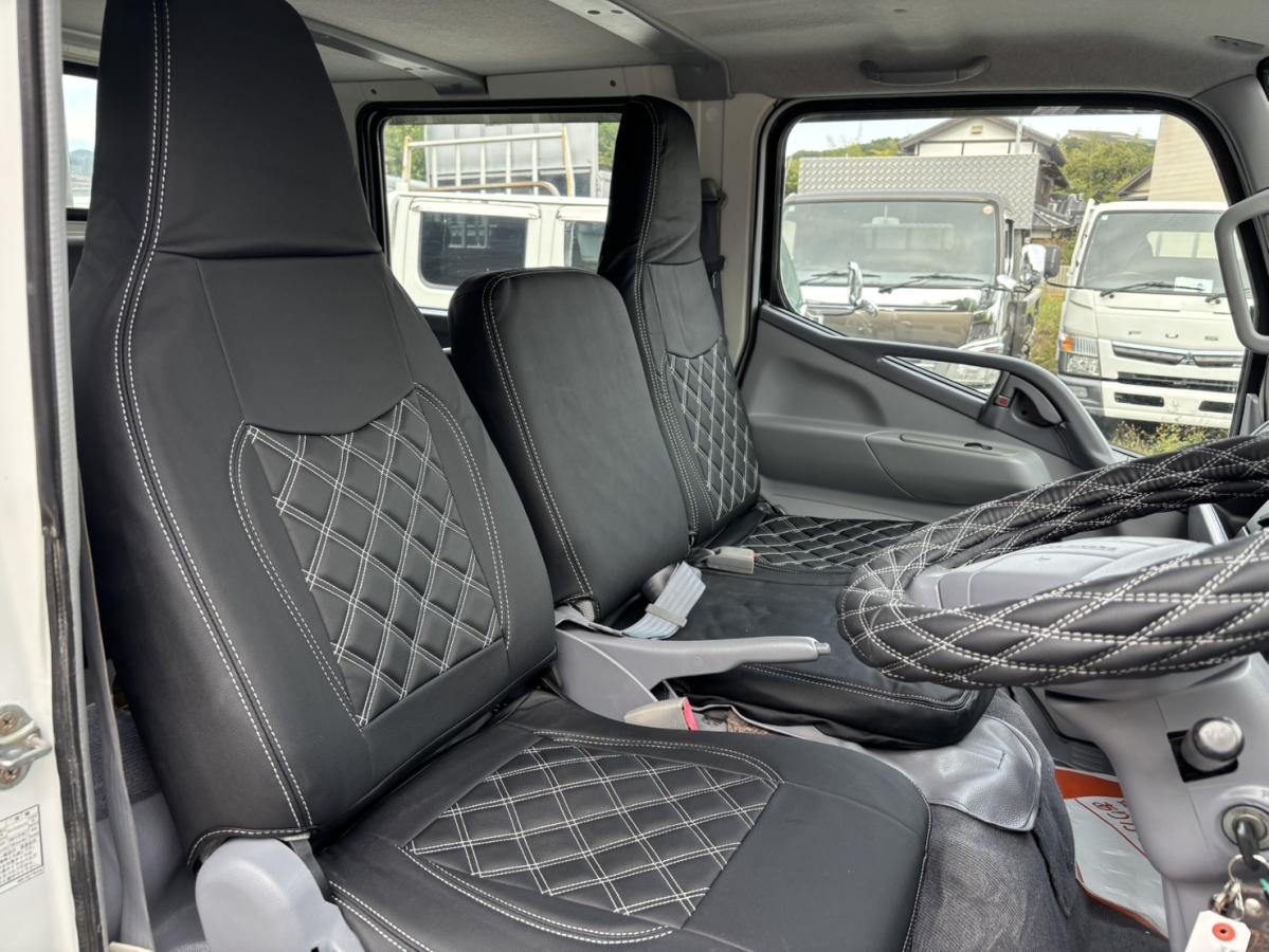 キャンターWキャブ 低床 1.7t メッキパーツ多数|中古トラックの販売・買取・査定のアイナビ