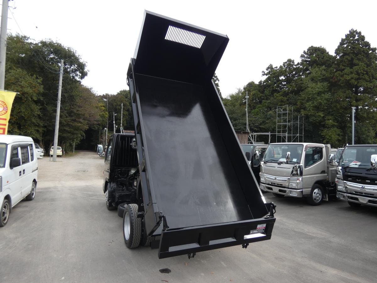 H25  2トン　ダンプ　マニュアル|中古トラックの販売・買取・査定のアイナビ