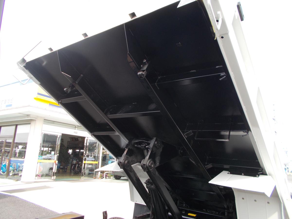 H26年式 フォワードダンプ|中古トラックの販売・買取・査定のアイナビ