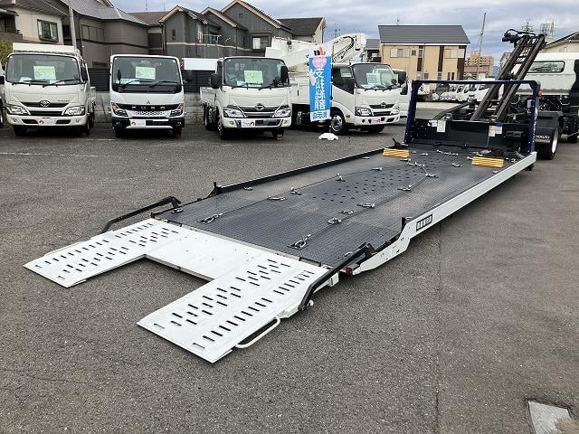 三菱ふそう 特殊車両 キャンター|中古トラックの販売・買取・査定のアイナビ