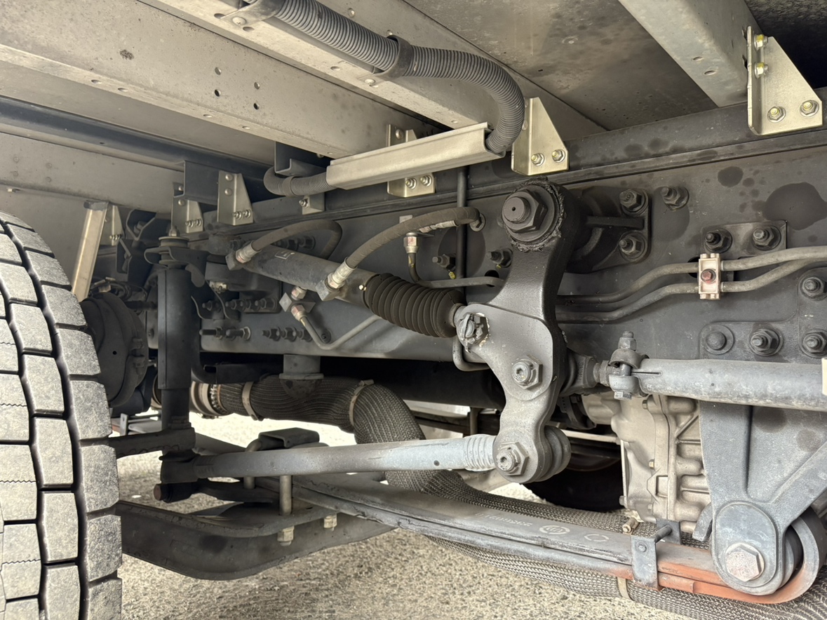 R5年式ショートキャブアルミウイング車検付き|中古トラックの販売・買取・査定のアイナビ