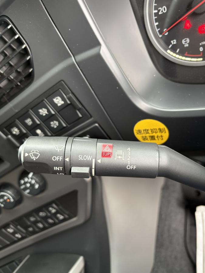 R5年式ショートキャブアルミウイング車検付き|中古トラックの販売・買取・査定のアイナビ