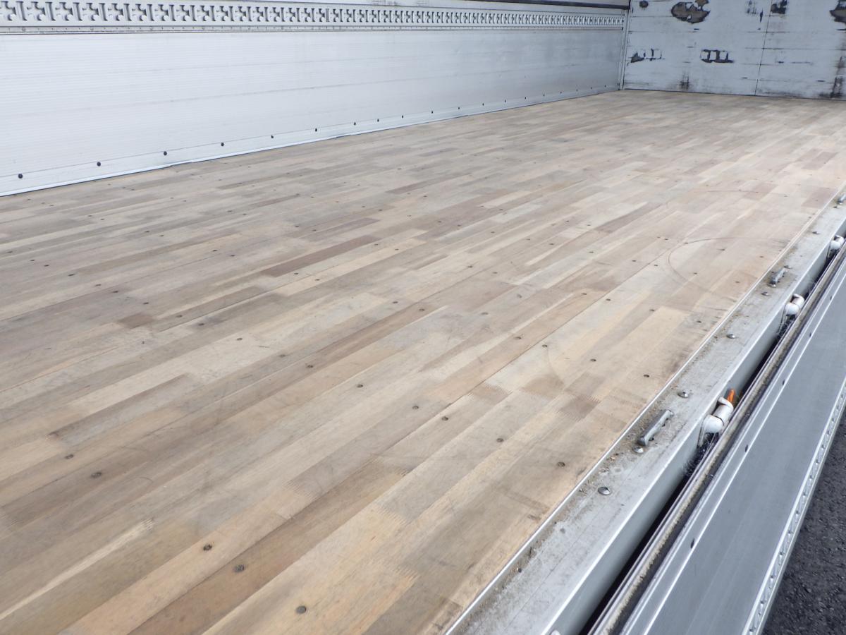 72ワイド 後輪エアサス 積載2.45t ボデー内高2,530|中古トラックの販売・買取・査定のアイナビ