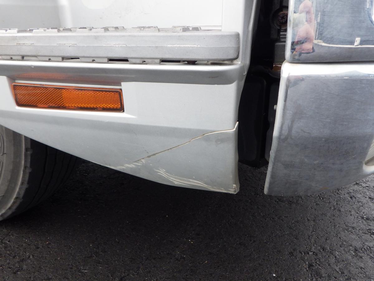 72ワイド 後輪エアサス 積載2.45t ボデー内高2,530|中古トラックの販売・買取・査定のアイナビ