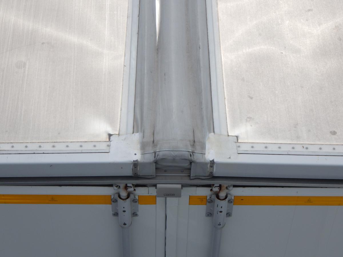 72ワイド 後輪エアサス 積載2.45t ボデー内高2,530|中古トラックの販売・買取・査定のアイナビ