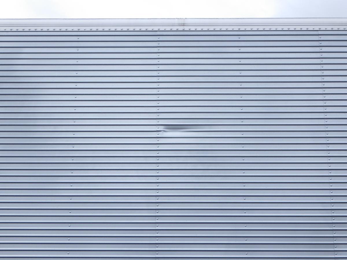 72ワイド 後輪エアサス 積載2.45t ボデー内高2,530|中古トラックの販売・買取・査定のアイナビ