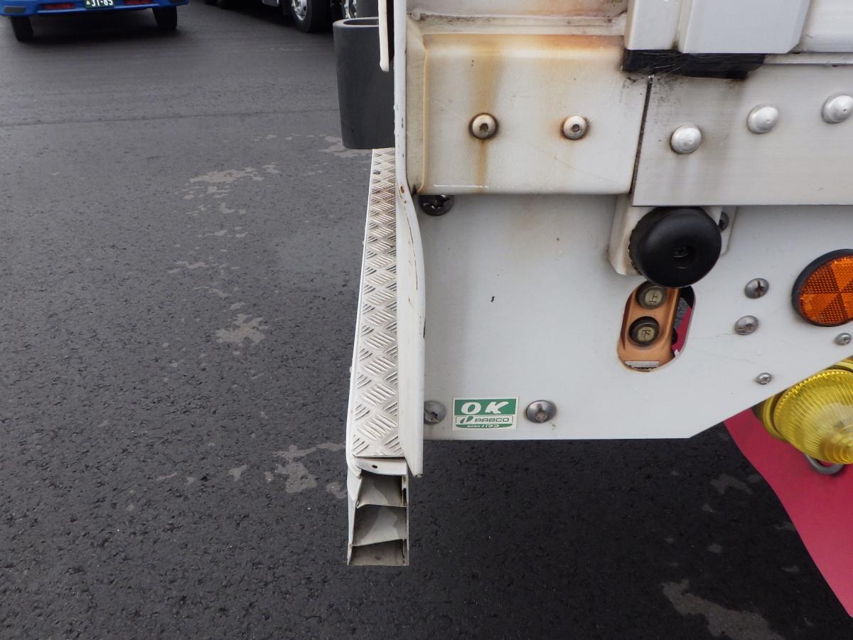 72ワイド 後輪エアサス 積載2.45t ボデー内高2,530|中古トラックの販売・買取・査定のアイナビ