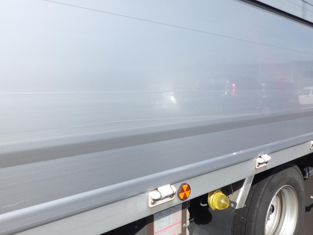 72ワイド 後輪エアサス 積載2.45t ボデー内高2,530|中古トラックの販売・買取・査定のアイナビ