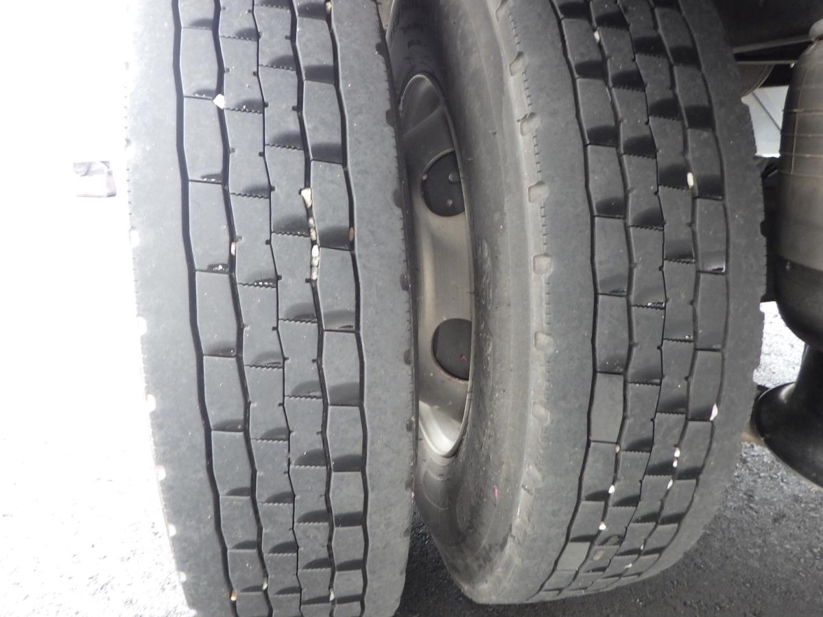 72ワイド 後輪エアサス 積載2.45t ボデー内高2,530|中古トラックの販売・買取・査定のアイナビ